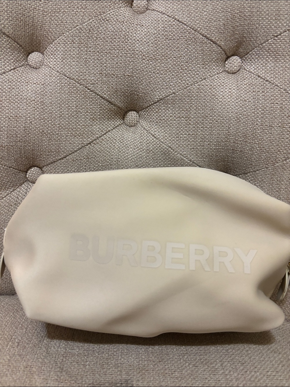 Burberry Cream Logo Cosmetic Pouch